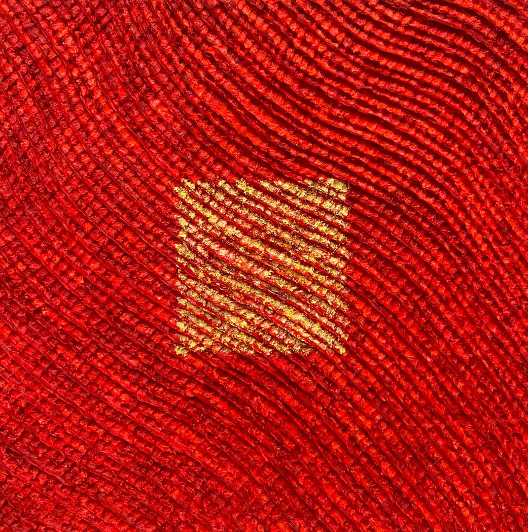 25#12 DIGNITY, 72.7x72.7cm, Mixed media on canvas (24K Gold and Pear), 2025